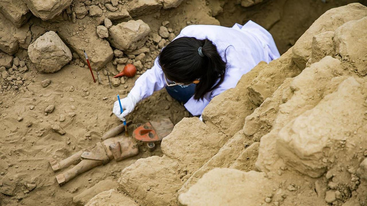 peru figura de barro