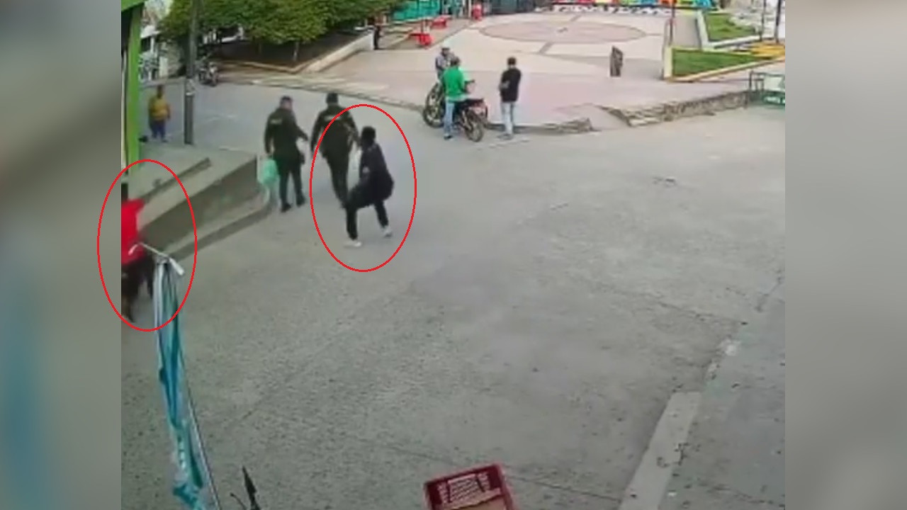 Quedó grabado el ataque sicarial contra dos policías en Nariño