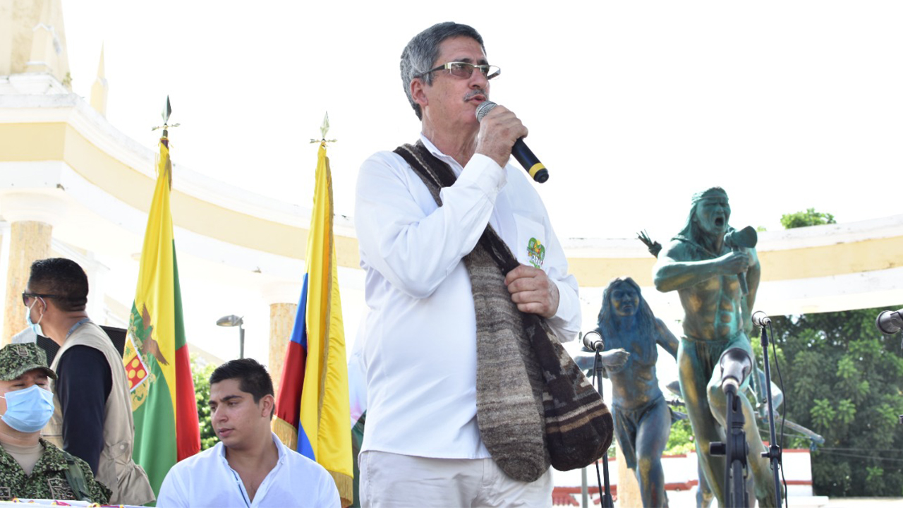 Julián Conrado - Guillermo Torres