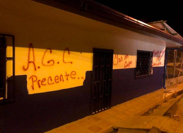 Letrero Puntos Clan del Golfo AGC