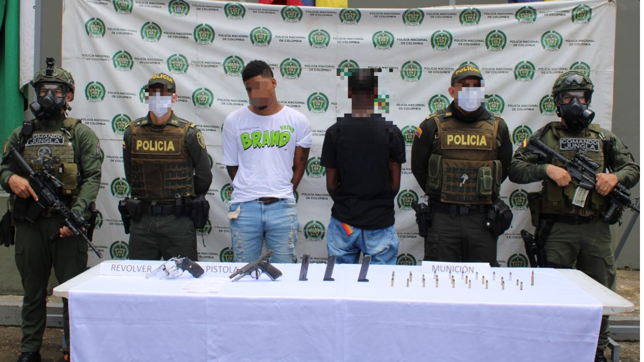 Los cogieron disparando al aire