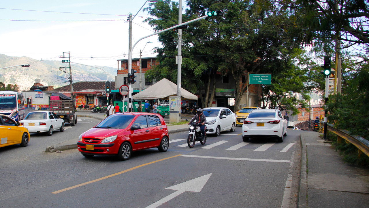 Semáforo en Robledo