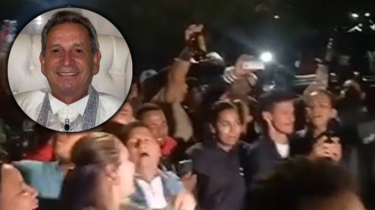 [Videos] Paisas lloraron la muerte del 'Rey del Despecho' a las afueras de la Clínica Las Américas