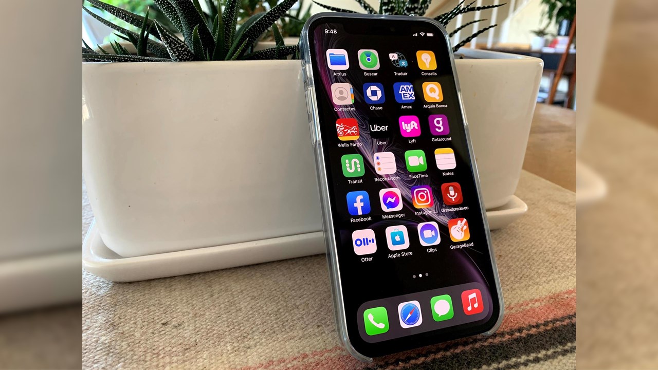 Por exceso de radiación, ordenan sacar del mercado el iPhone 12