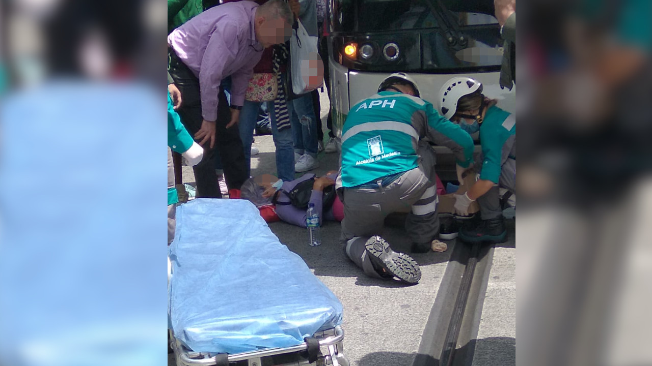Tranvía atropelló a una adulta mayor