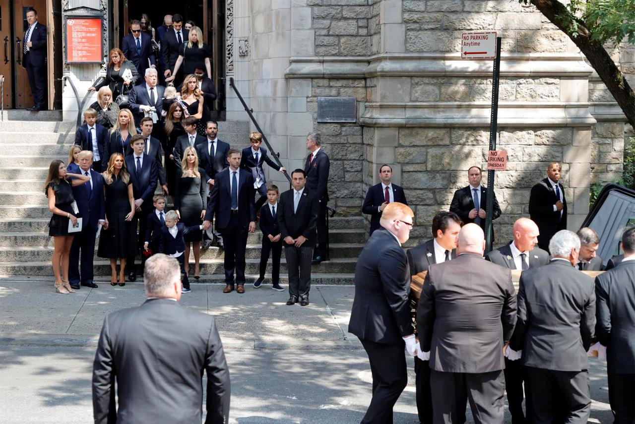 FOTOS: La familia Trump despide a Ivana en un funeral en Nueva York 2 sepelio ivana trump