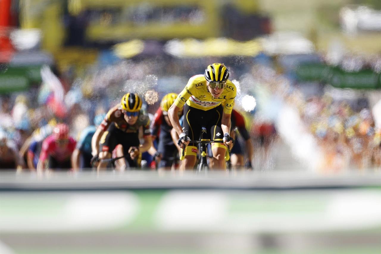 Tour de Francia: Magnus Cort vuela en Megéve y Pogacar salva el amarillo por 11 segundos 2 tour etapa 103