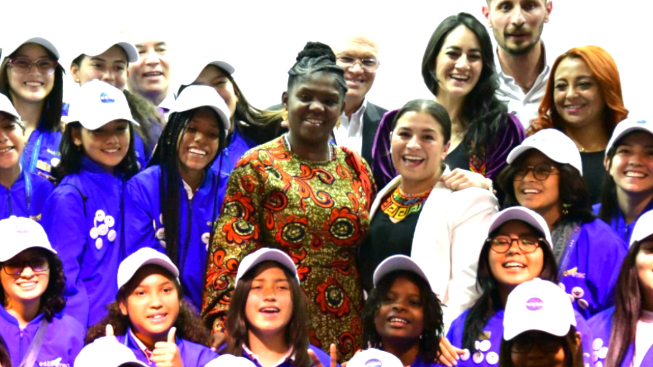 Francia Márquez visitará la NASA: Estará en el lanzamiento de la misión a la luna