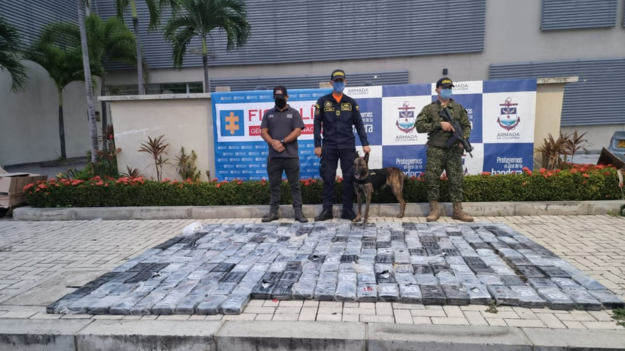 Incautaron 258 kilos de cocaína que estaban encaletados en una casa de Cartagena