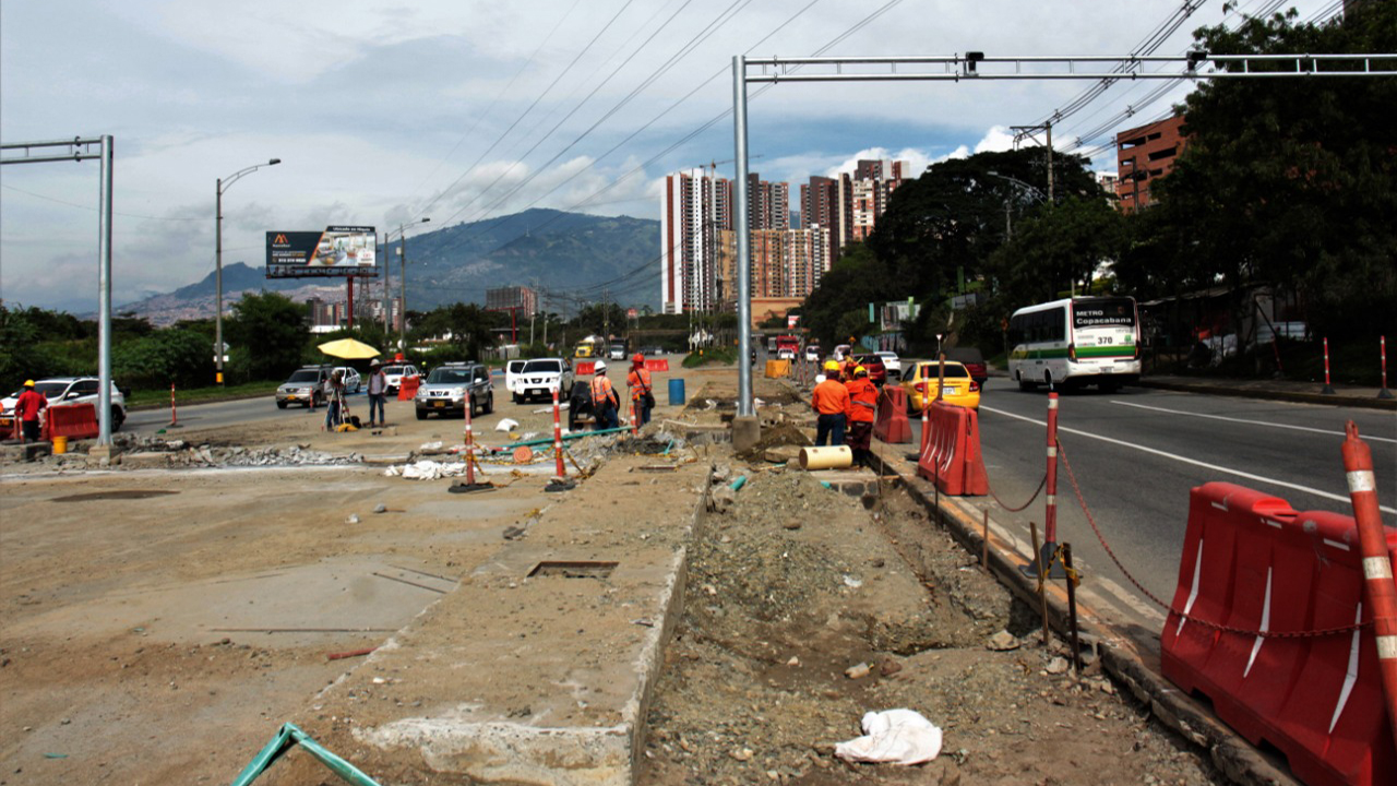 nuevo retorno vial en Niquía