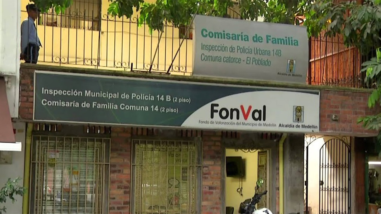 Excomisario de familia 14