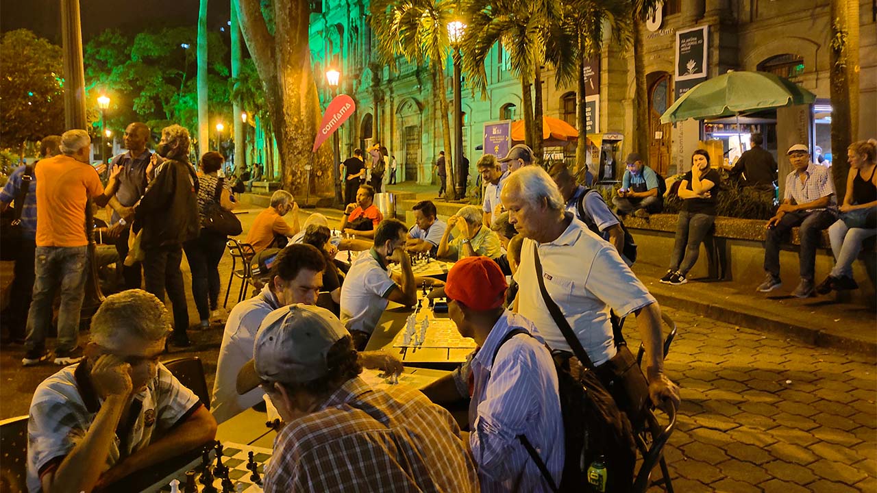 Día tras noche en el San Ignacio