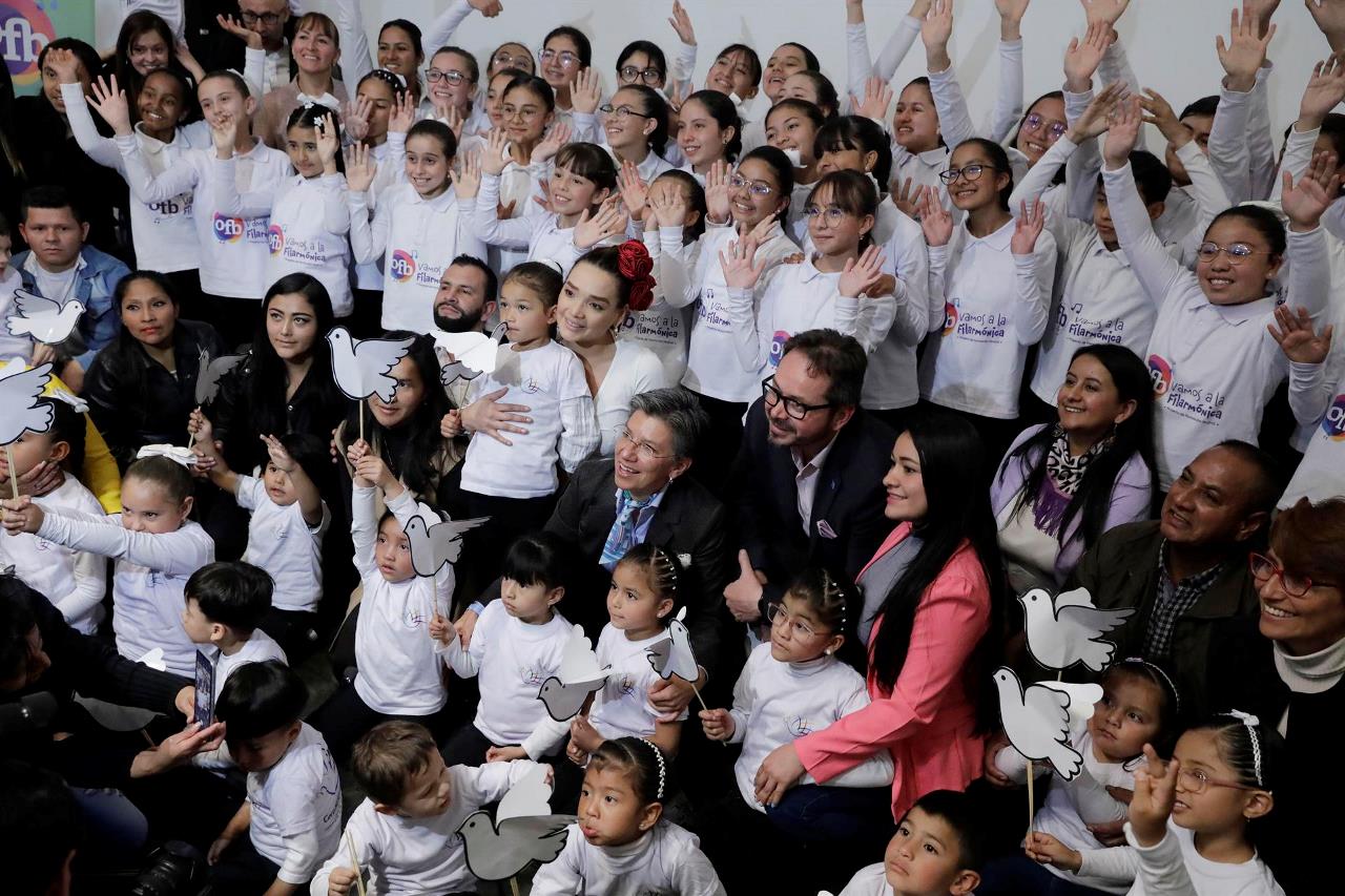 VIDEO: Presentan un coro infantil que integra a los hijos de excombatientes de las FARC 2 coros ninos farc2