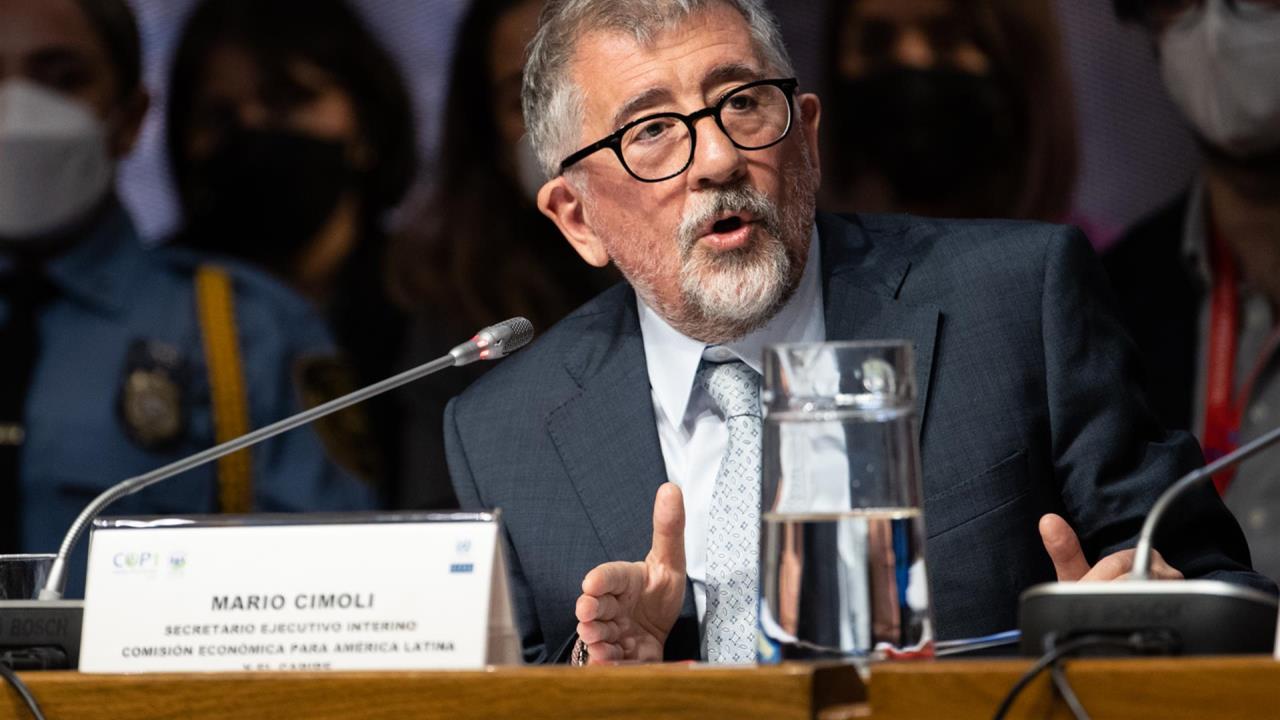 El secretario ejecutivo interino de la Comisión Económica para América Latina y el Caribe (Cepal), Mario Cimoli, en una fotografía de archivo. EFE/Alberto Valdés