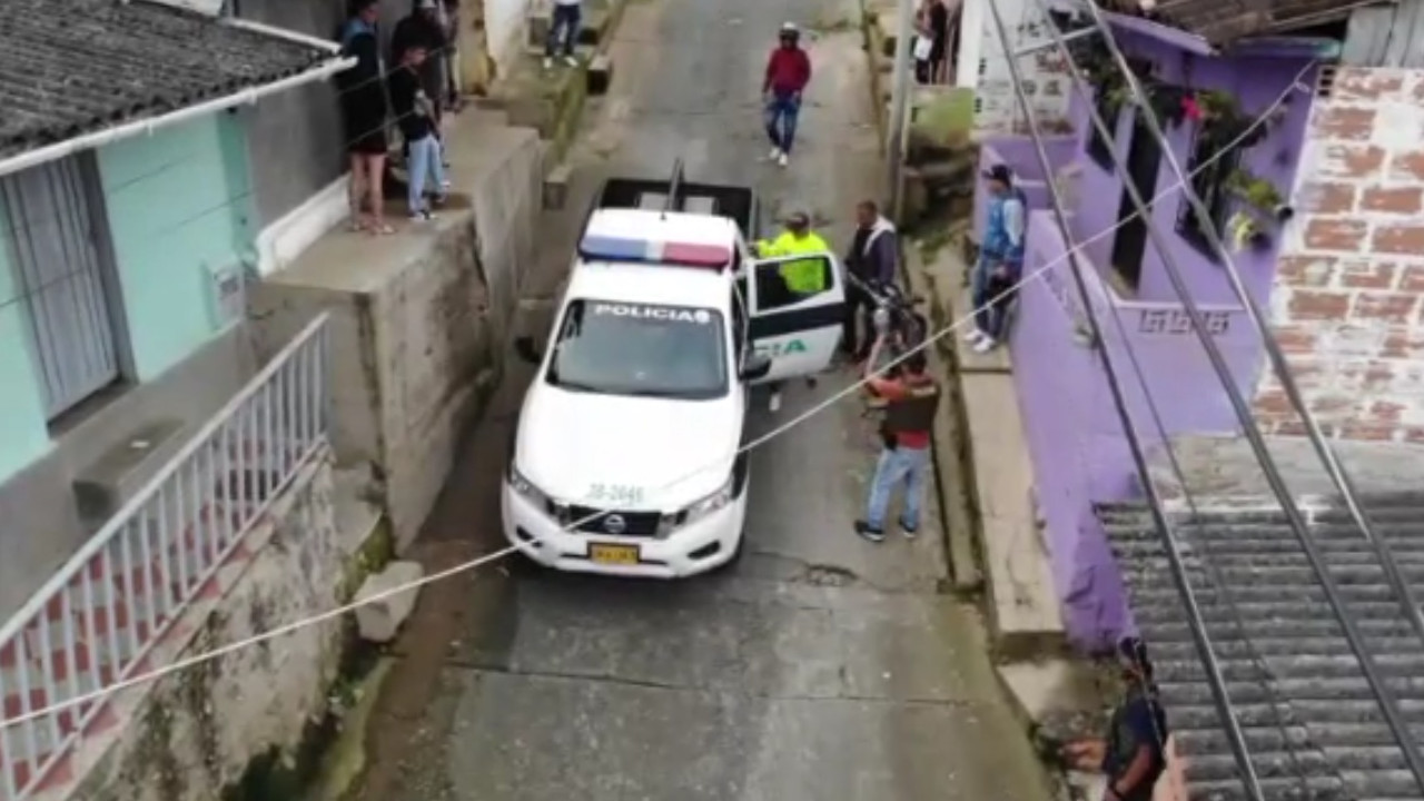 [Video] Vea el momento en el que capturan a los presuntos asesinos de los policías en Yarumal