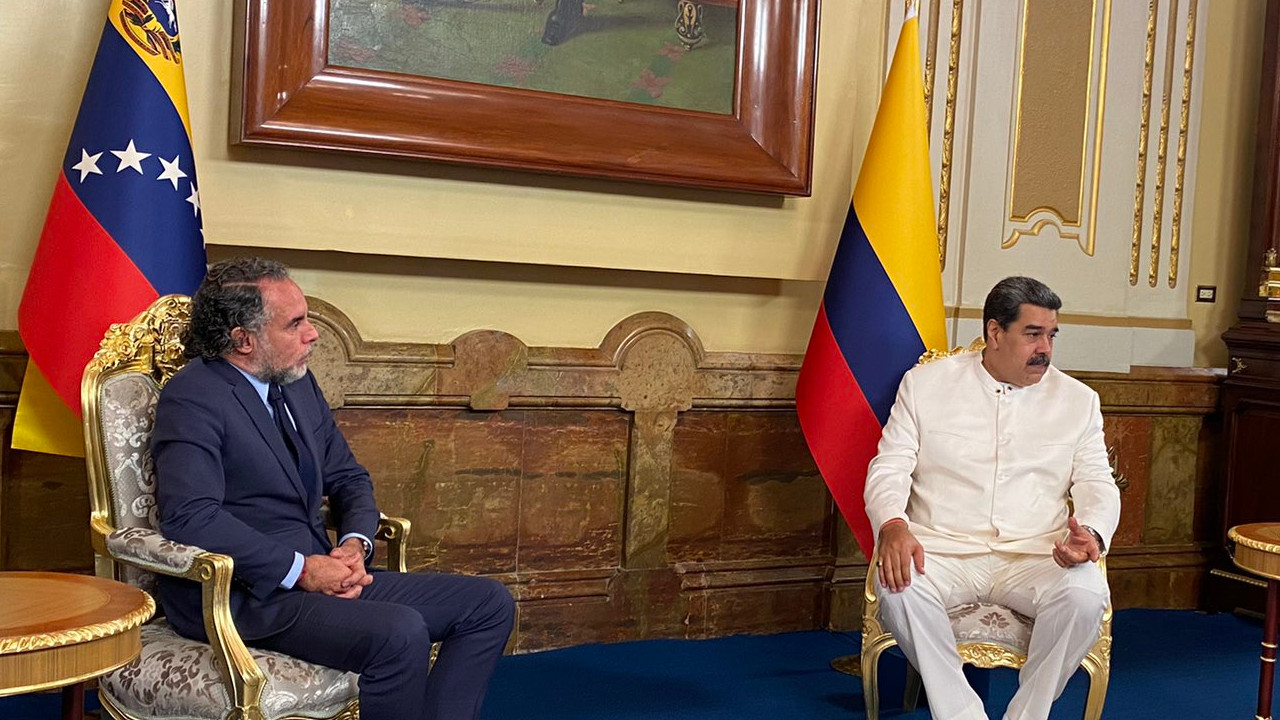 Un encuentro productivo entre el embajador Benedetti y el presidente Maduro