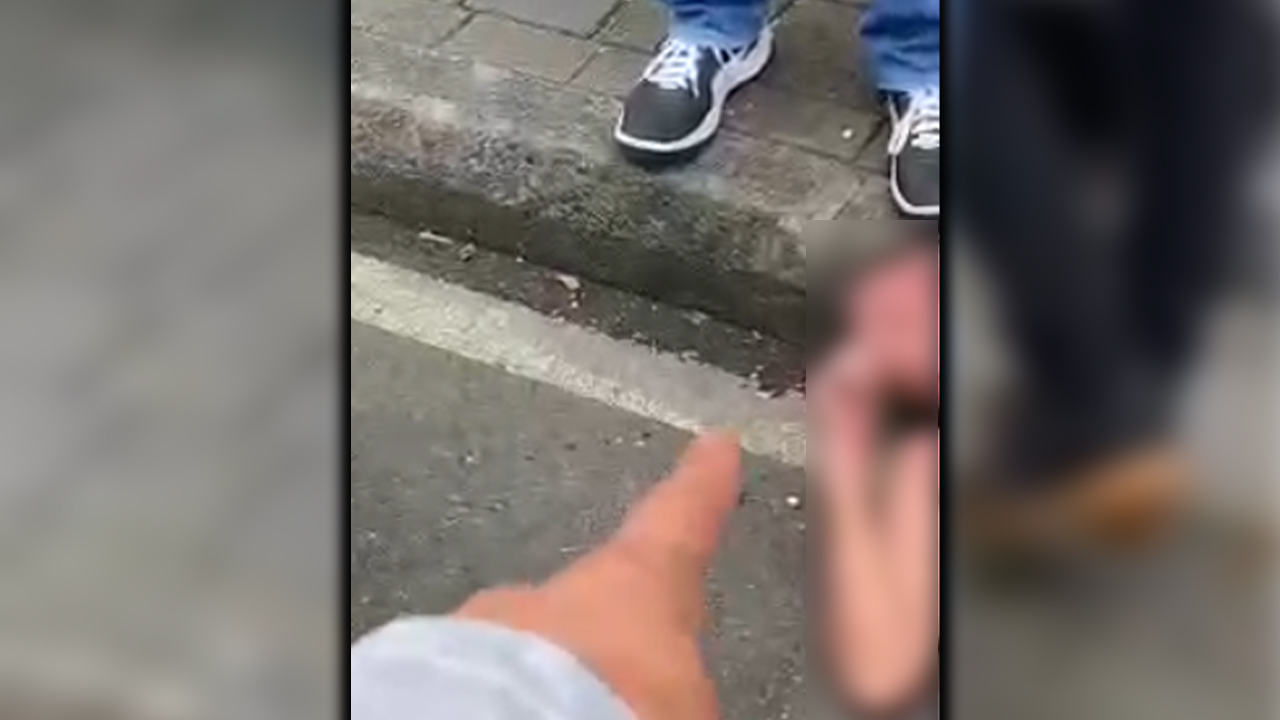 [Video] A 'pata' e insultos levantaron a un presunto ladrón en Medellín