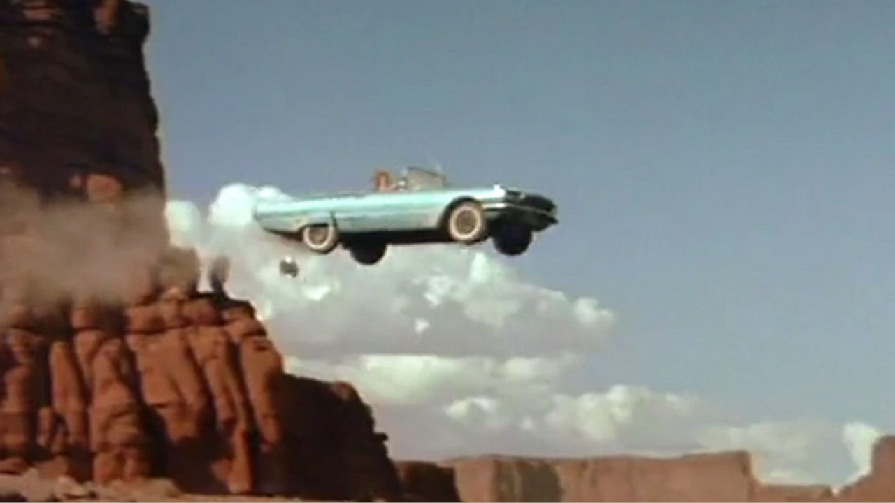 Comparan el caso del carro que cayó al Tequendama con película del 91