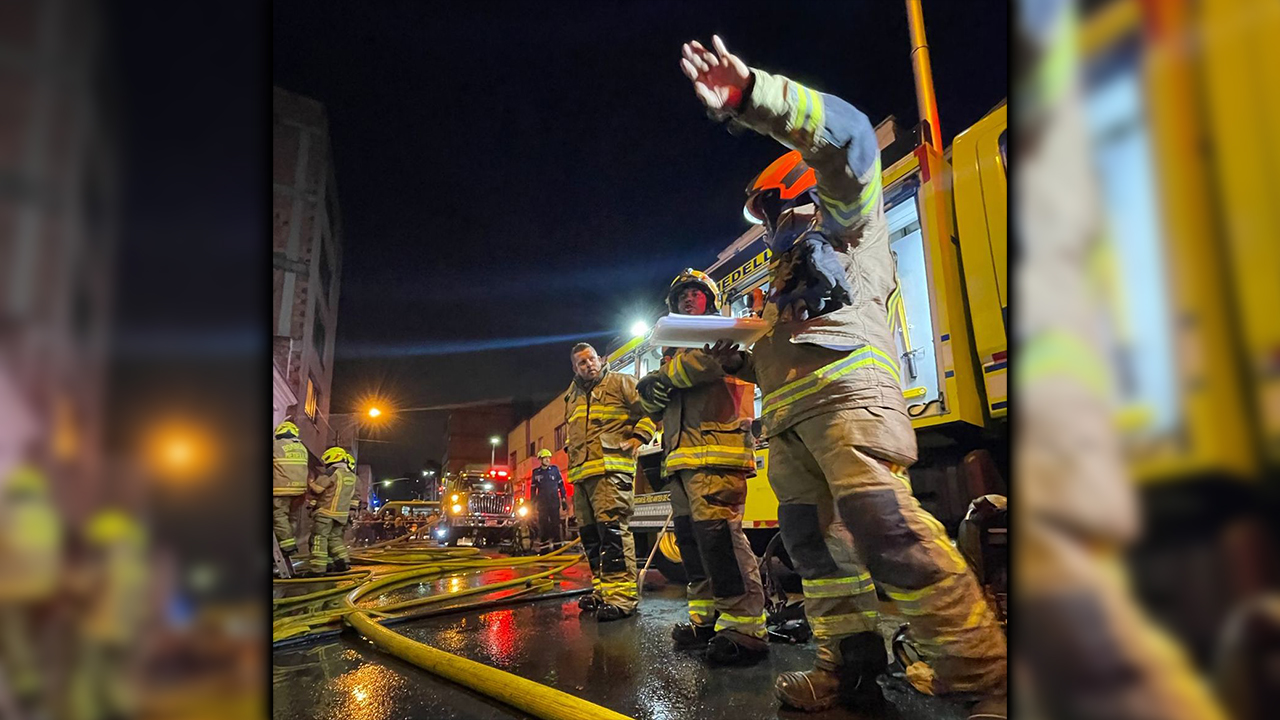 En menos de 24 horas los Bomberos de Medellín atendieron cuatro incendios
