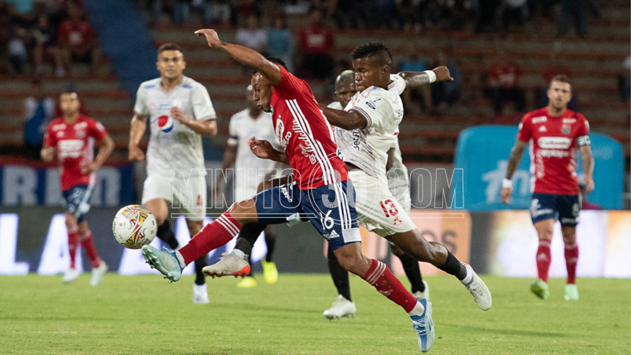 Medellin fue poderoso y le gano a America 2 0 en el Atanasio 8