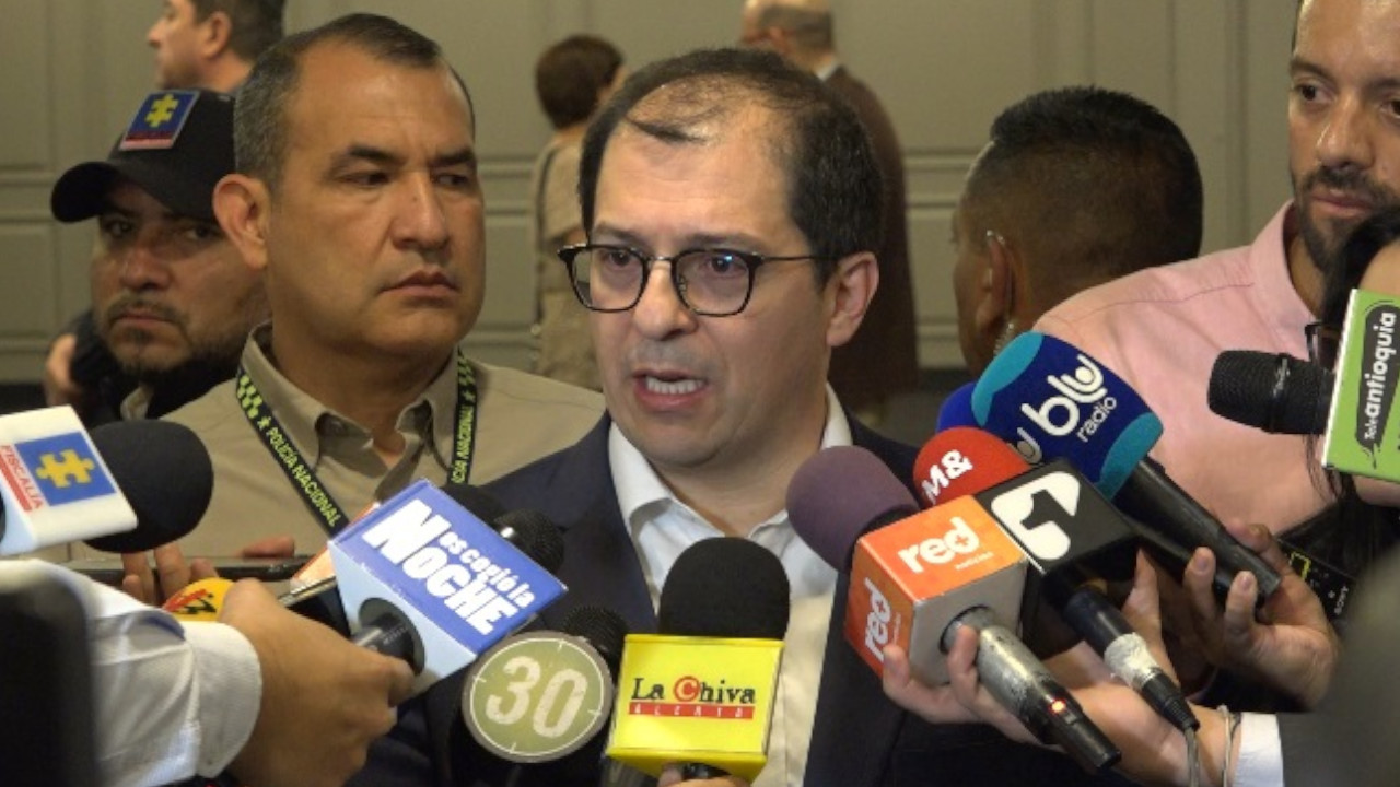 [VIDEO] “No se puede permitir la justicia en mano propia”: Fiscalía sobre ganaderos unidos para cuidar sus tierras