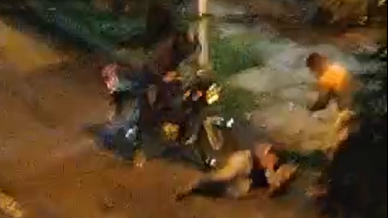 [VIDEO] Retuvieron con machete y moto a presunto ladrón en Laureles