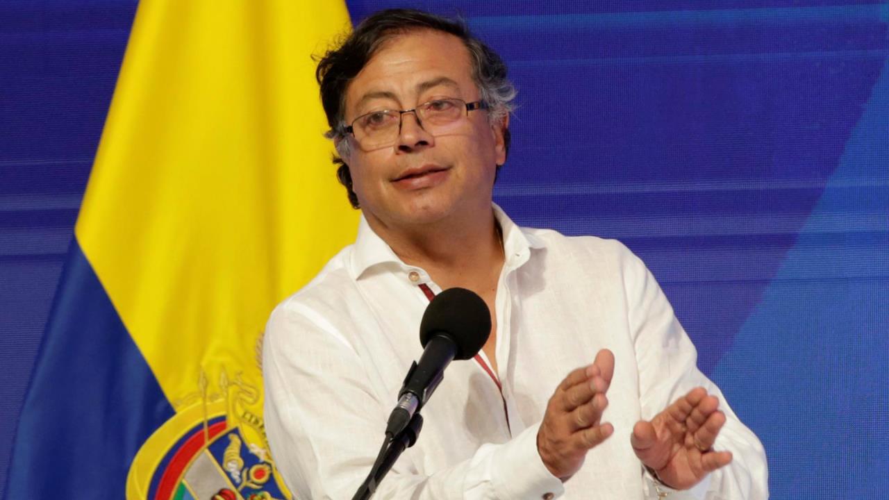 gustavo petro frontera