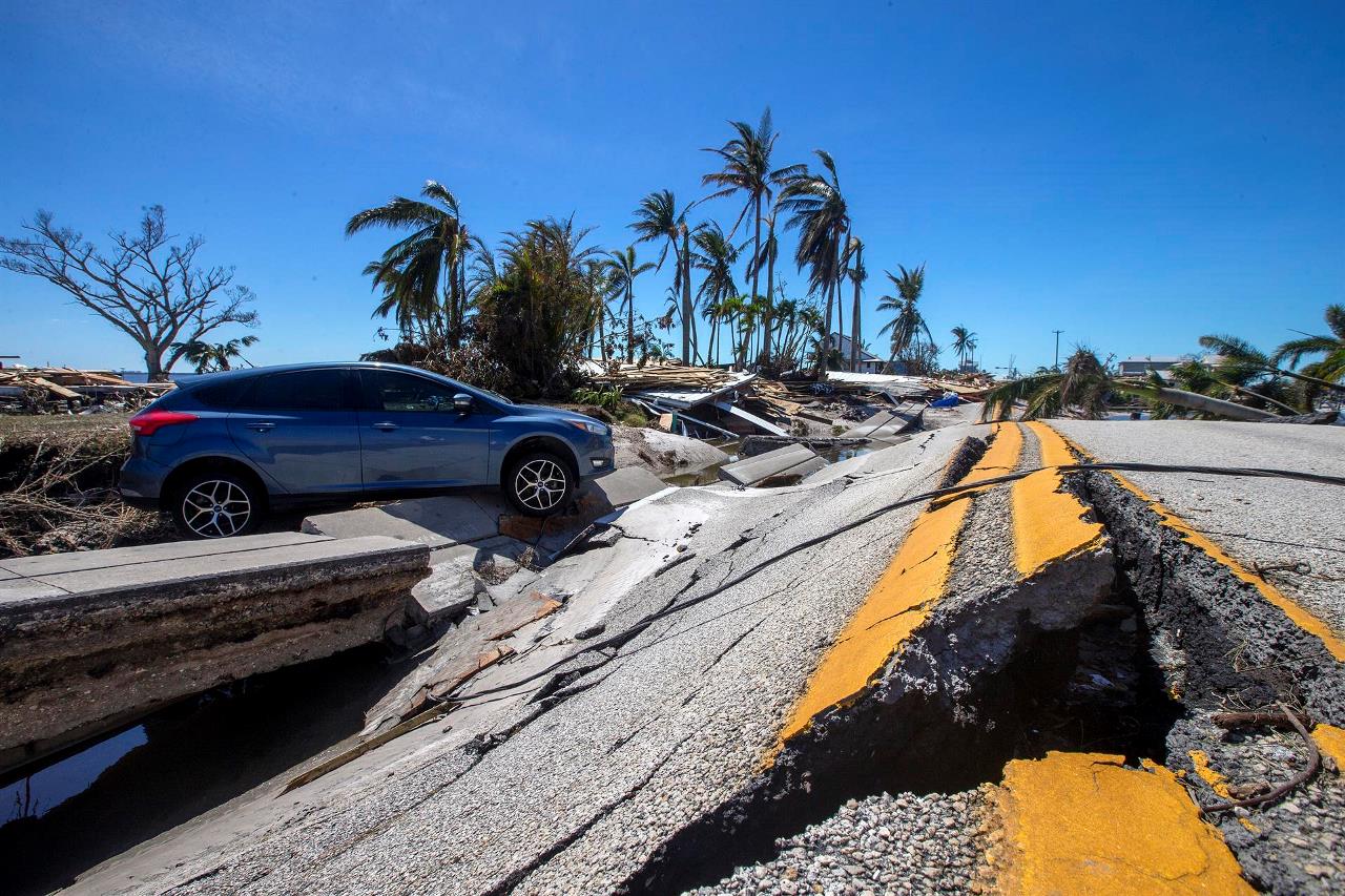 FOTOS: La "zona cero" del huracán Ian parece un campo de batalla 2 ian zona cero2