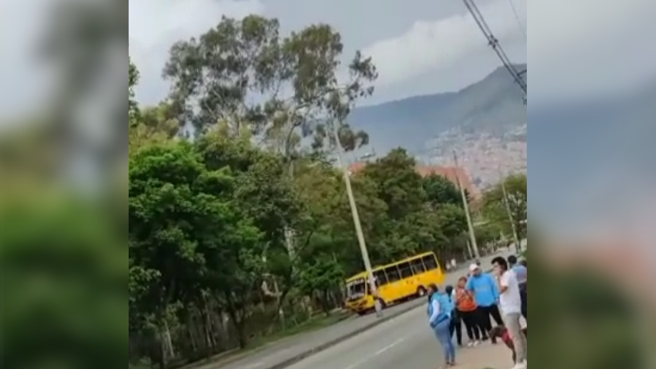 Desadaptados le robaron a 5 conductores de buses en Medellín