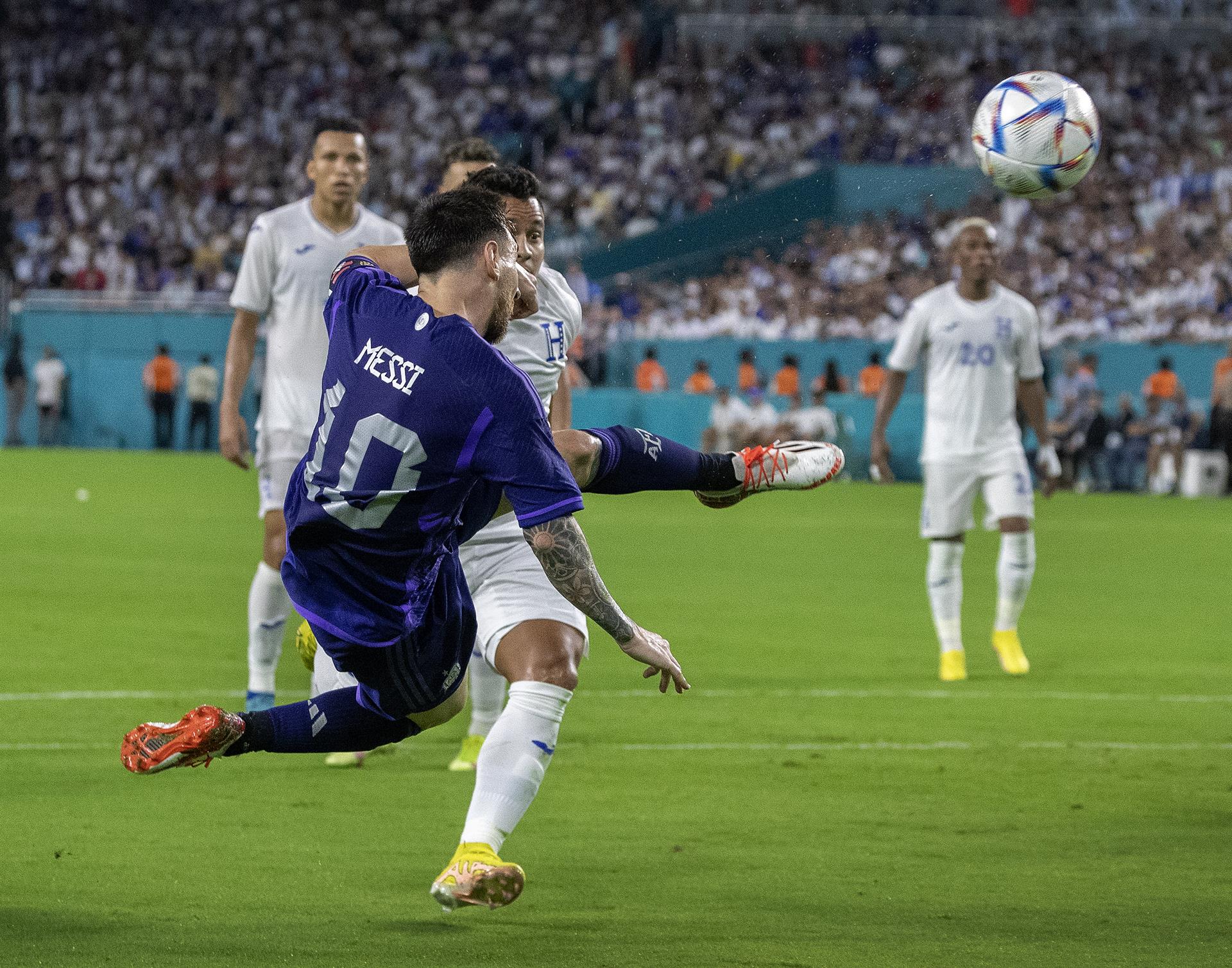 Cuando Messi sonríe, Argentina se ilumina 3 messi argentina1