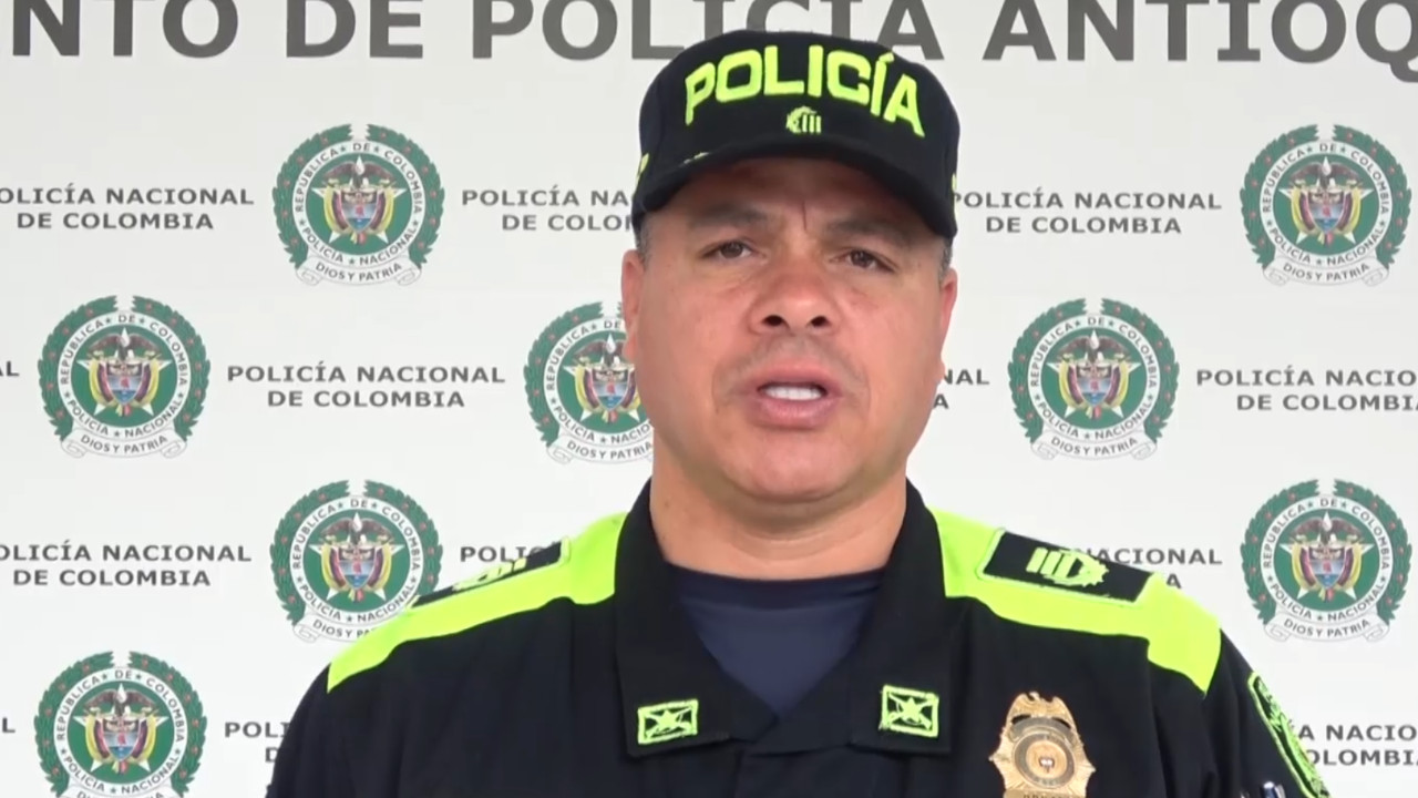 [Video] Le lanzaron una bomba a la estación de Policía de Campamento, Antioquia