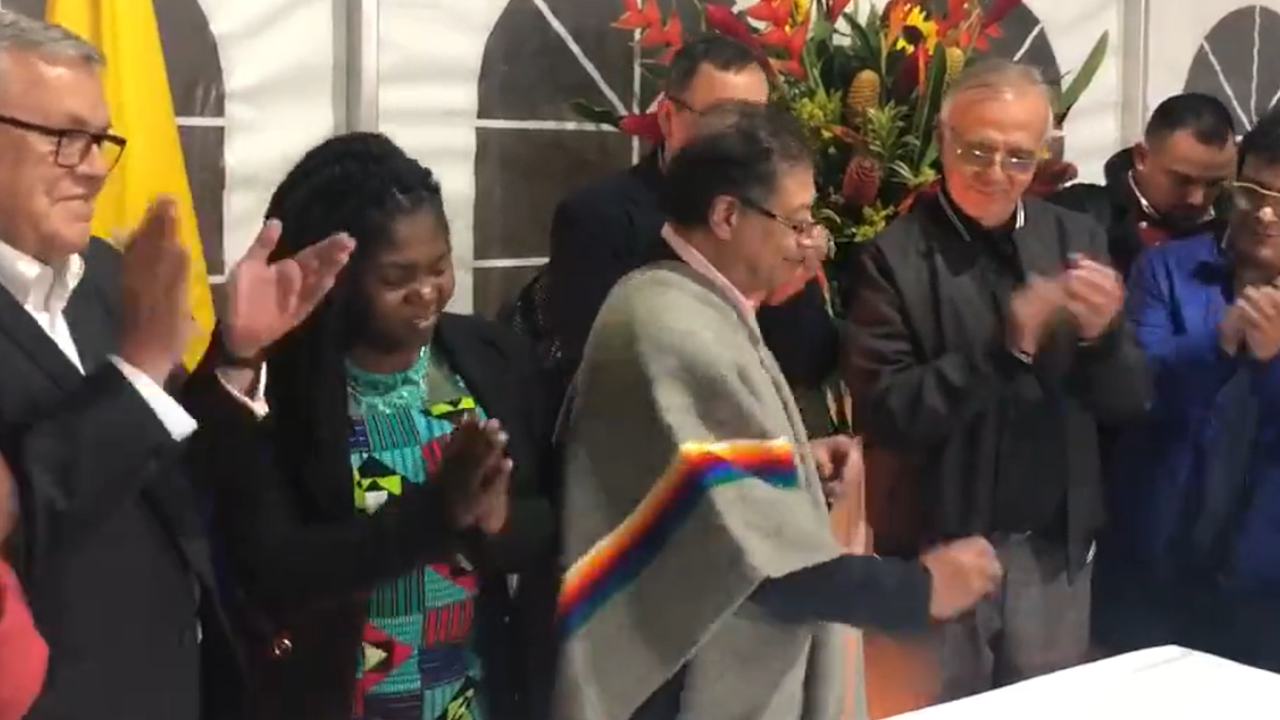 Presidente Petro firmó primera sanción presidencial de Paz Total