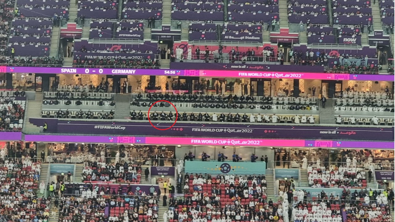 Ramón Jesurúm disfruta del Mundial Qatar en el palco principal