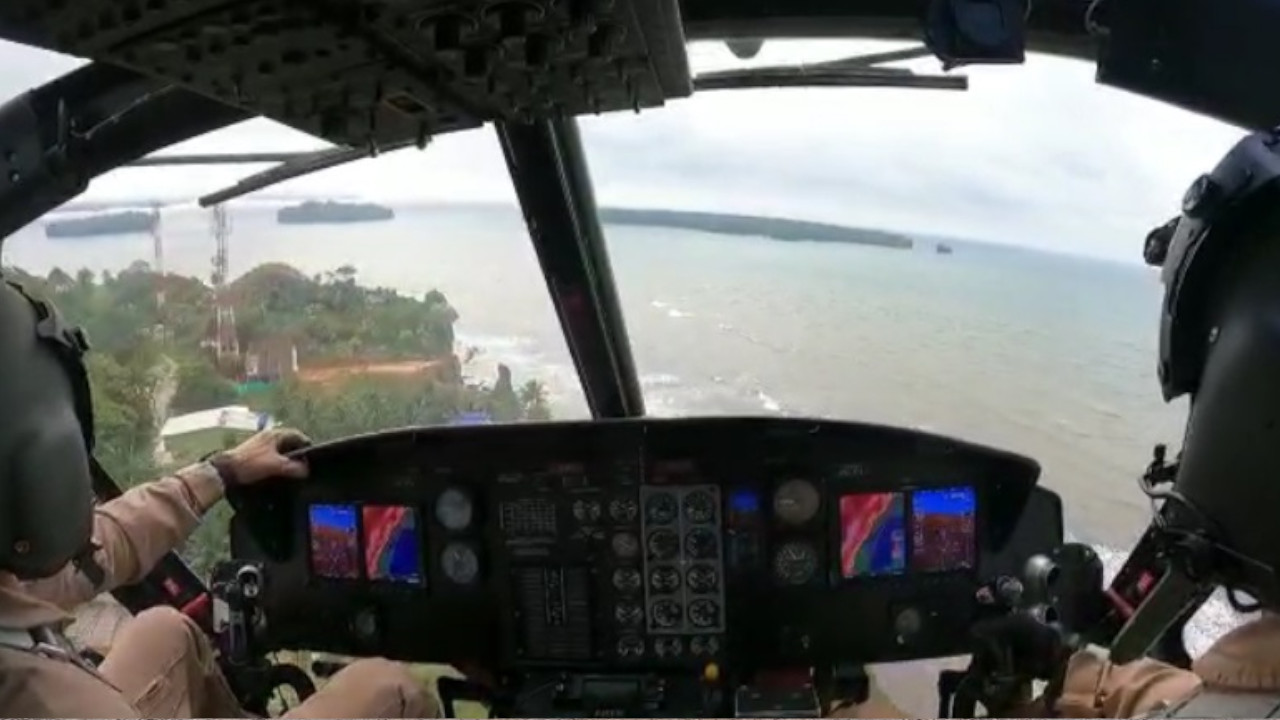 Rescatan a un náufrago y siguen buscando a tres más