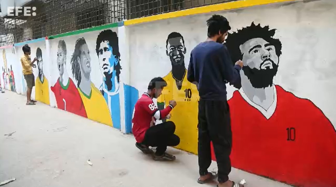 VIDEO: La fiebre mundialista le llega a los artistas en Bangladesh