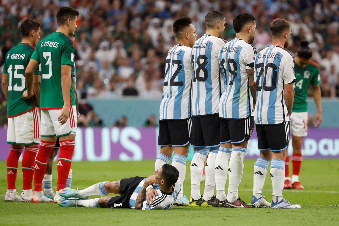 GALERIA DE FOTOS: Messi deshace el lío ante México 5 argentina mexico04 1
