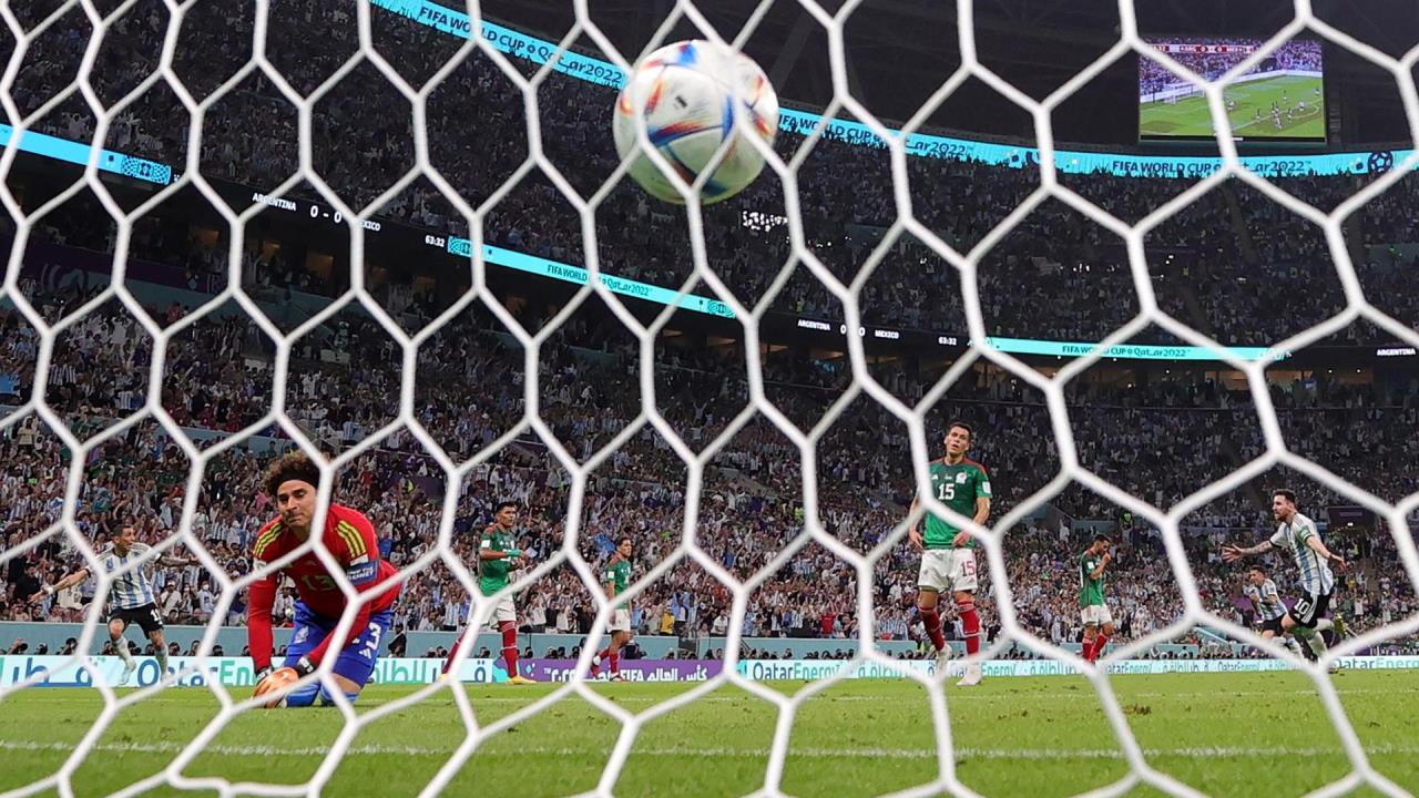 GALERIA DE FOTOS: Messi deshace el lío ante México 17 argentina