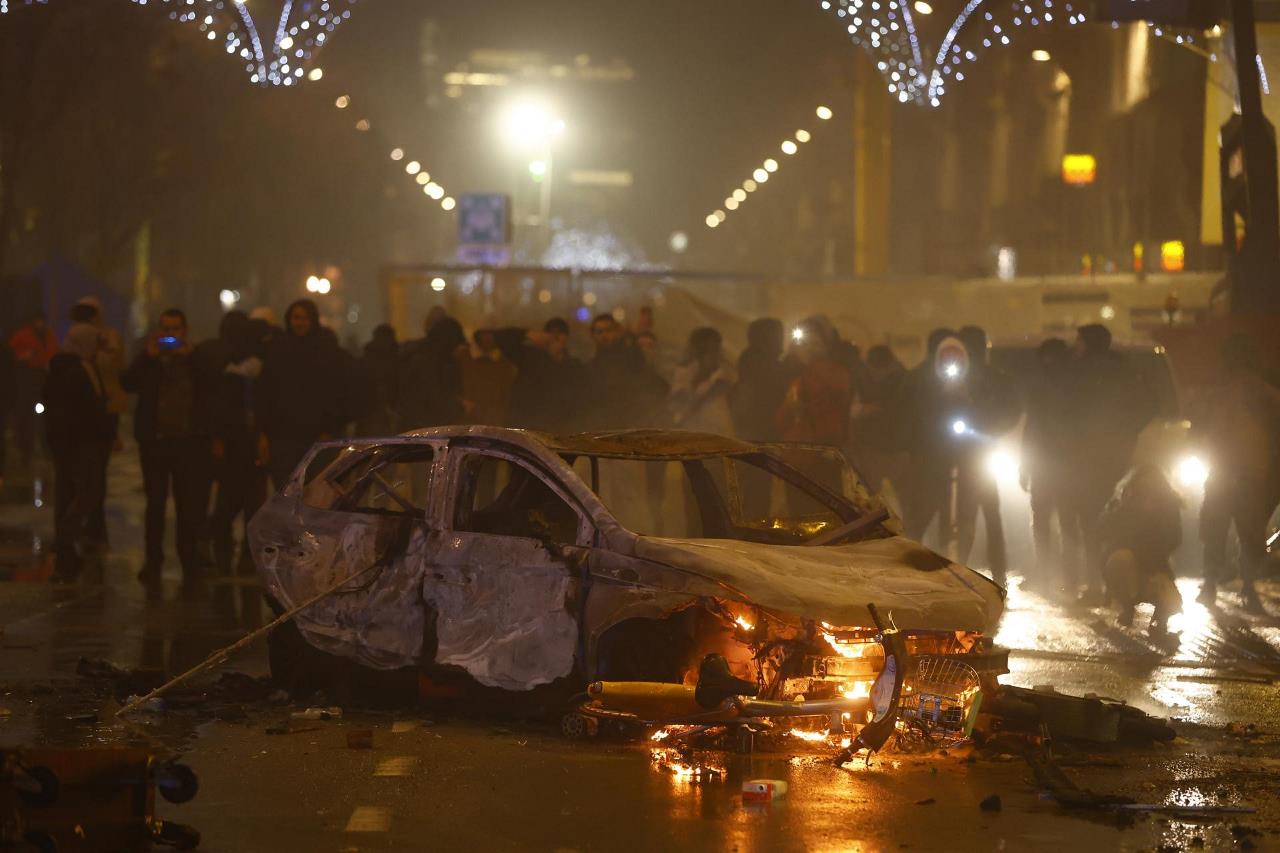 FOTOS Y VIDEO: Disturbios en ciudades belgas y neerlandesas tras el partido Bélgica-Marruecos 2 disturbios belgica3