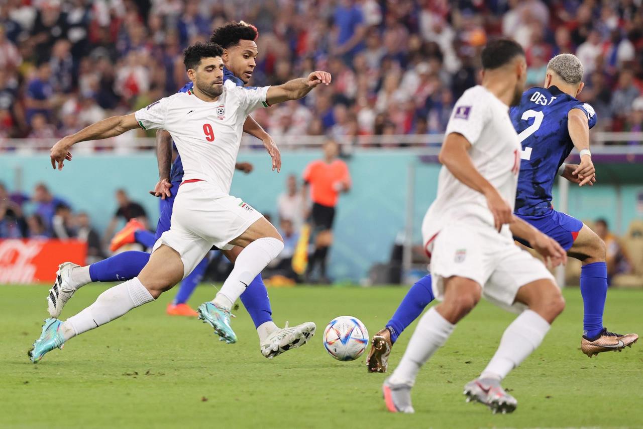 GALERIA DE FOTOS: 0-1: Estados Unidos sufre ante la Irán de Queiroz, pero pasa a octavos 6 iran estados unidos 8