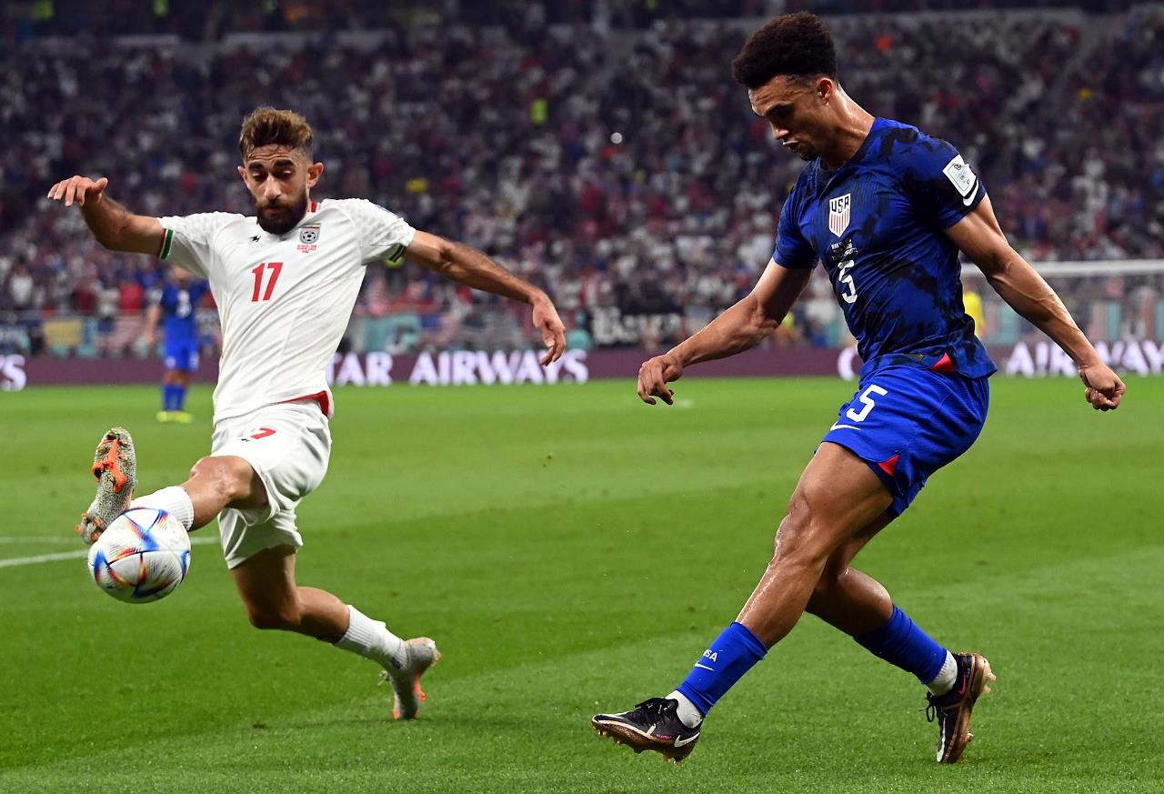 GALERIA DE FOTOS: 0-1: Estados Unidos sufre ante la Irán de Queiroz, pero pasa a octavos 9 iran estados unidos4