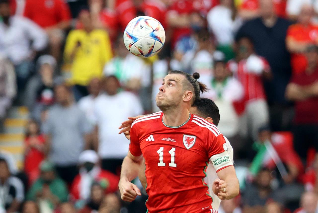 GALERIA DE FOTOS: Dos goles en la prolongación dan el triunfo a la Irán de Queiroz 4 iran gales4