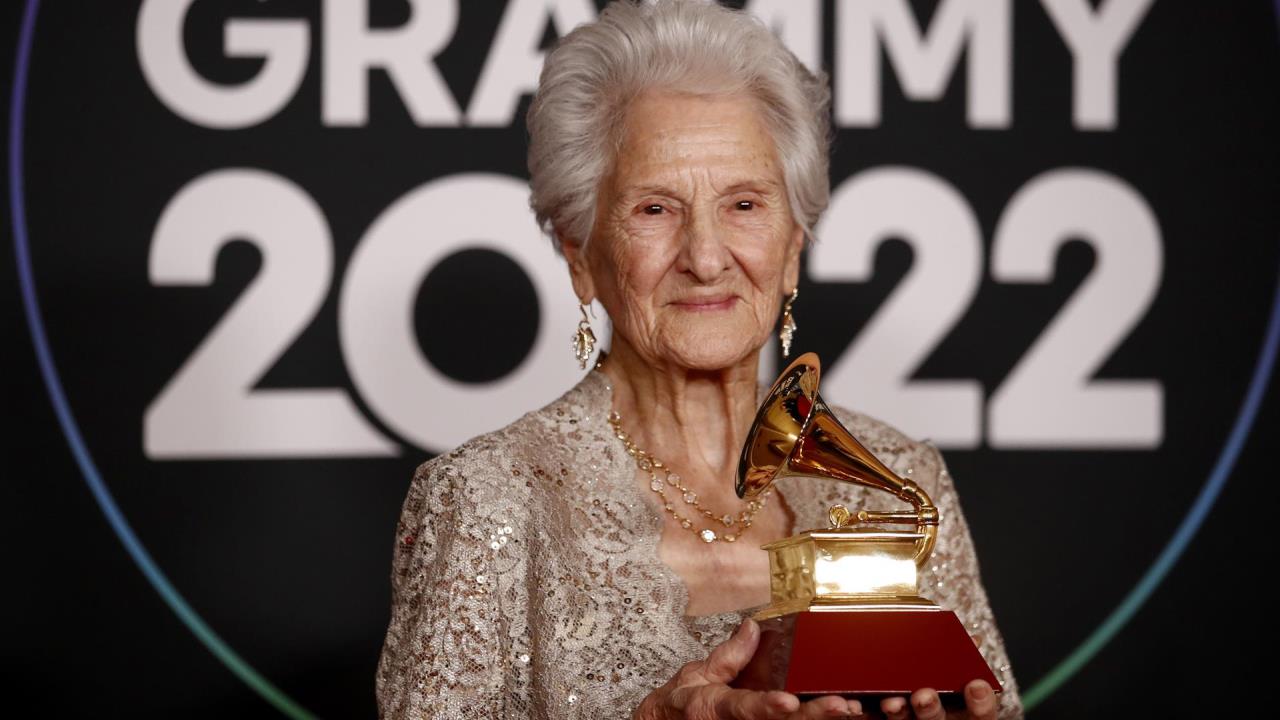 angela alvarez latin grammy artista revelacion