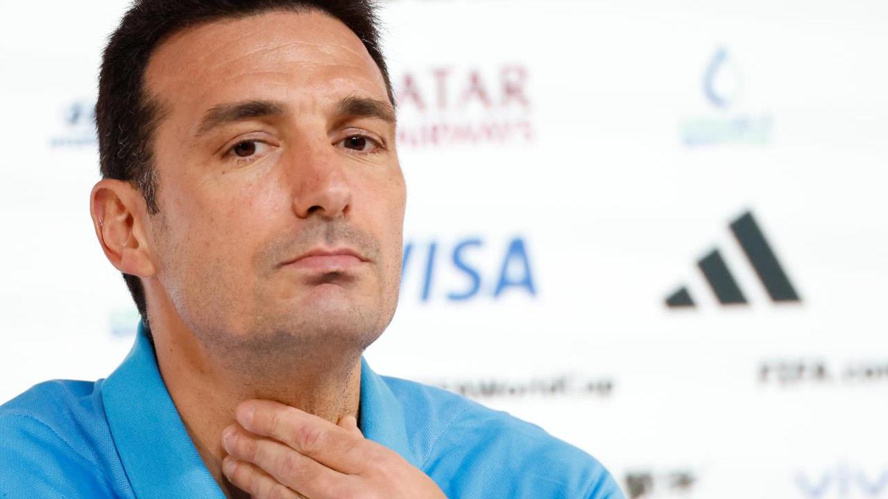 FOTOS. Scaloni: “Estoy feliz de que pase Brasil”