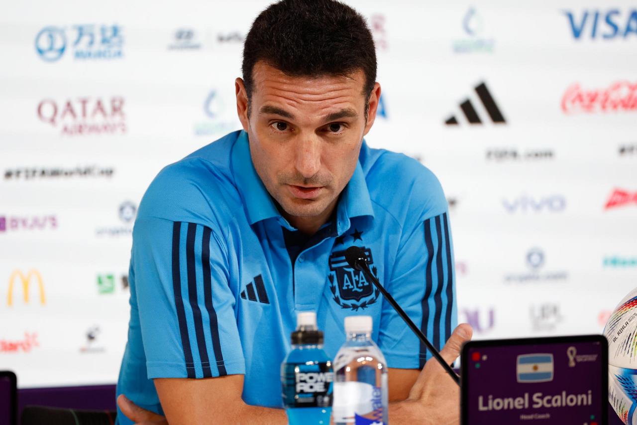 FOTOS. Scaloni: "Estoy feliz de que pase Brasil" 2 scaloni2 1