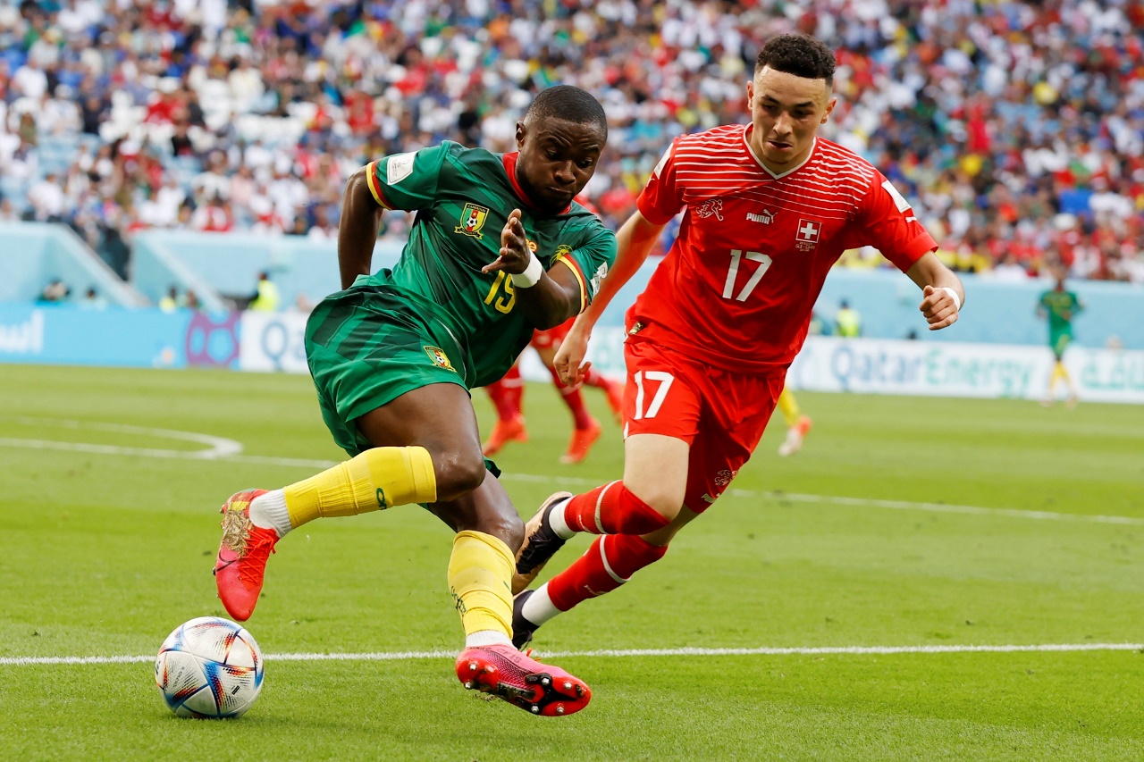GALERIA DE FOTOS: ¡No hay cuña que más apriete! Embolo da el primer triunfo a Suiza y condena a Camerún (1-0) 13 suiza camerun12