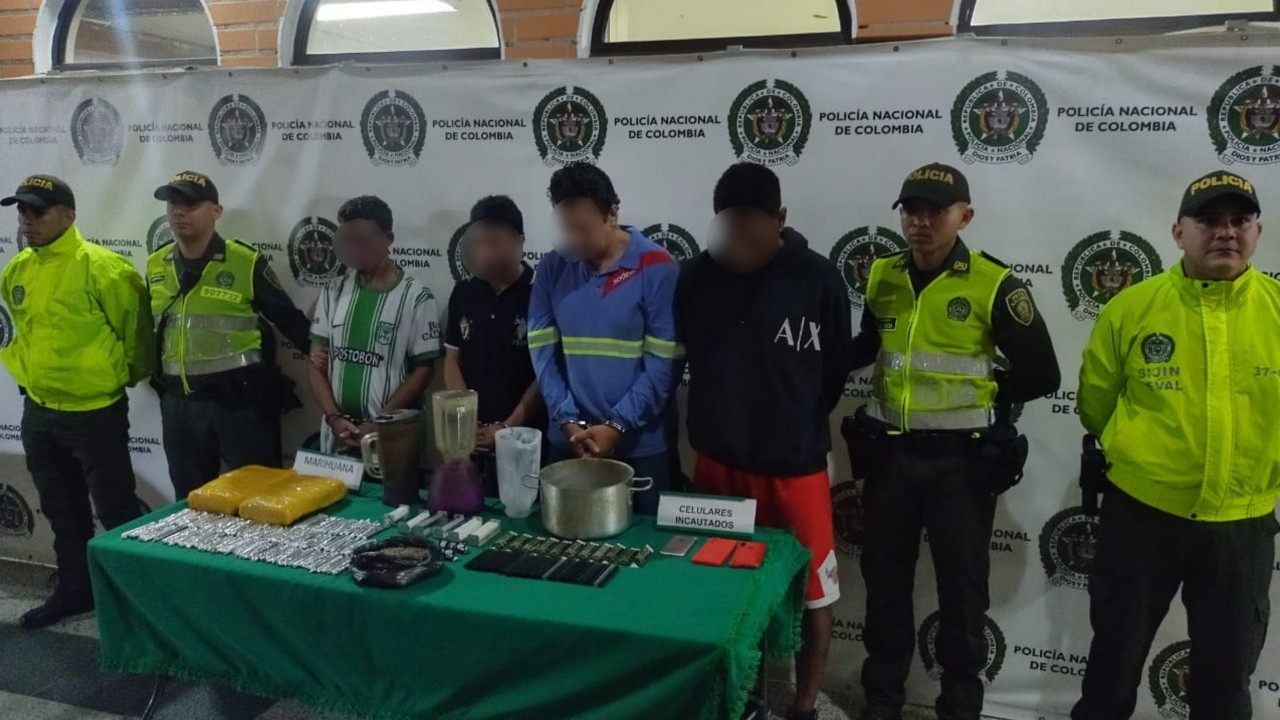 [VIDEO] A la cárcel tres sujetos por el homicidio de un hombre en la ...