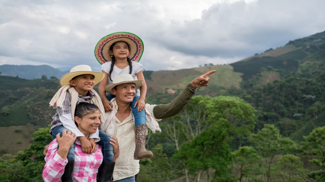 Campesinos Antioquia - Infraestructura ecosistémicas Redd+