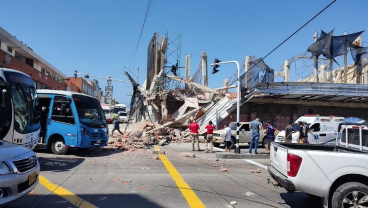 Colapso parte de la estructura de antiguo Cinema en Barranquilla portada