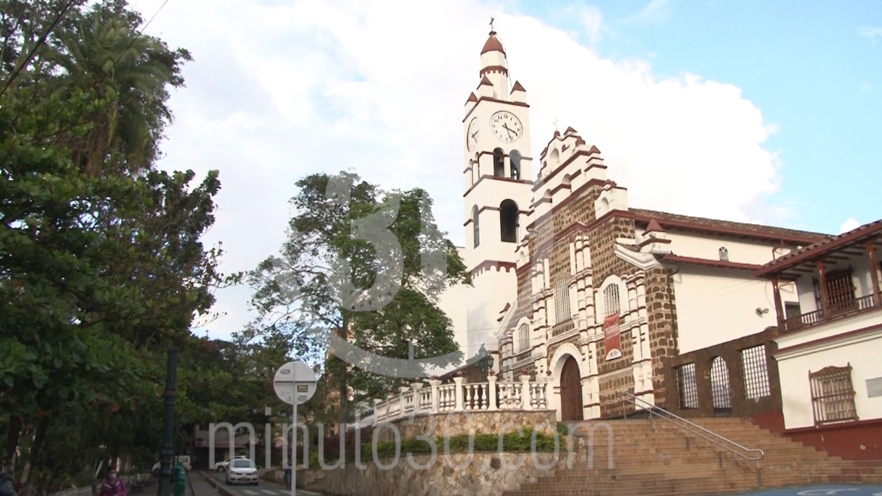 ¿Homicidio o suicidio? Un hombre apareció baleado en Copacabana