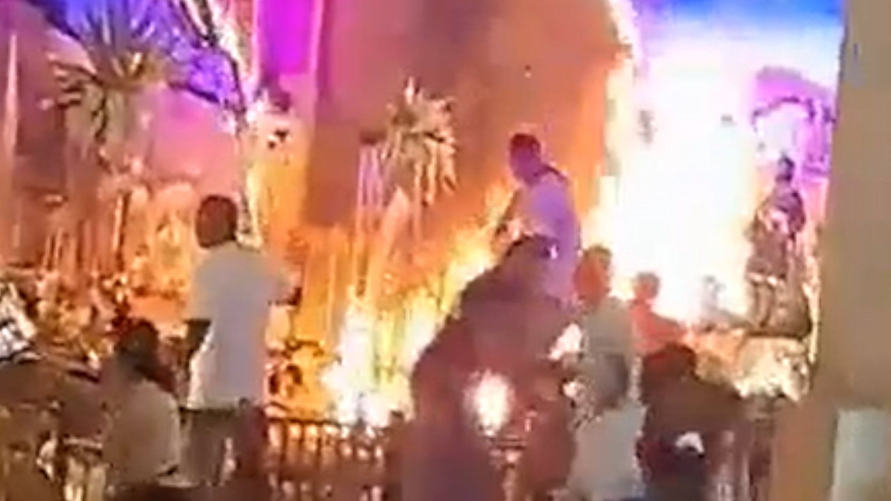 Gran incendio en el interior de la inglesia de Cañasgordas, Antioquia